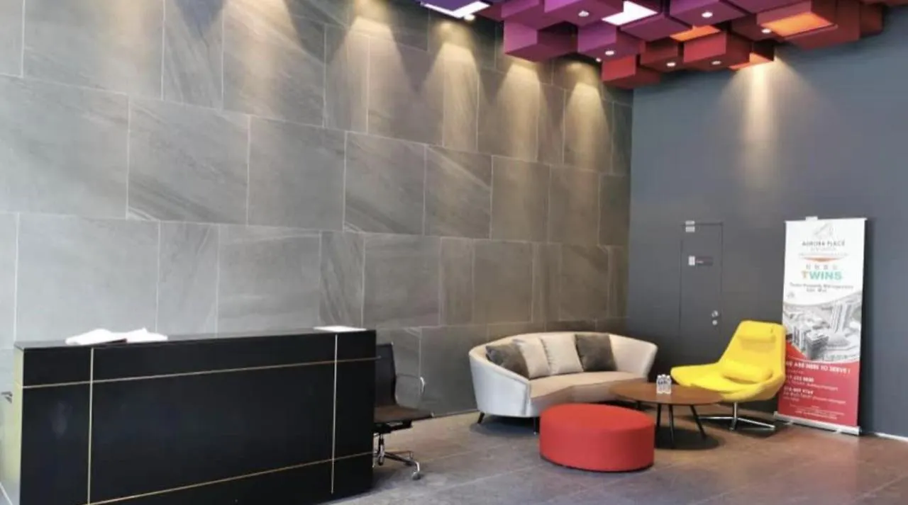25-Revo Aurora, Pavilion Kuala Lumpur 0*,