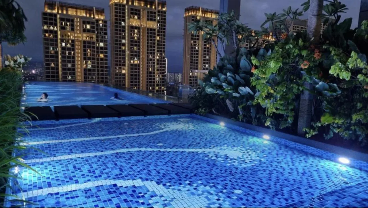 25-Revo Aurora, Pavilion Kuala Lumpur