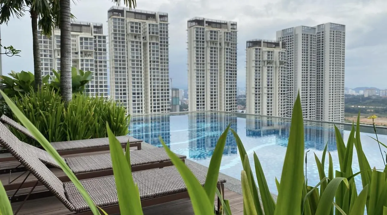 25-Revo Aurora, Pavilion Kuala Lumpur 0*,  Malaysia