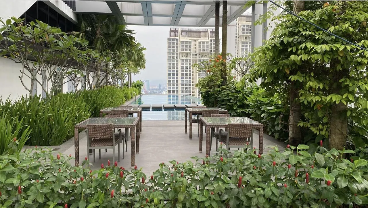 25-Revo Aurora, Pavilion Kuala Lumpur