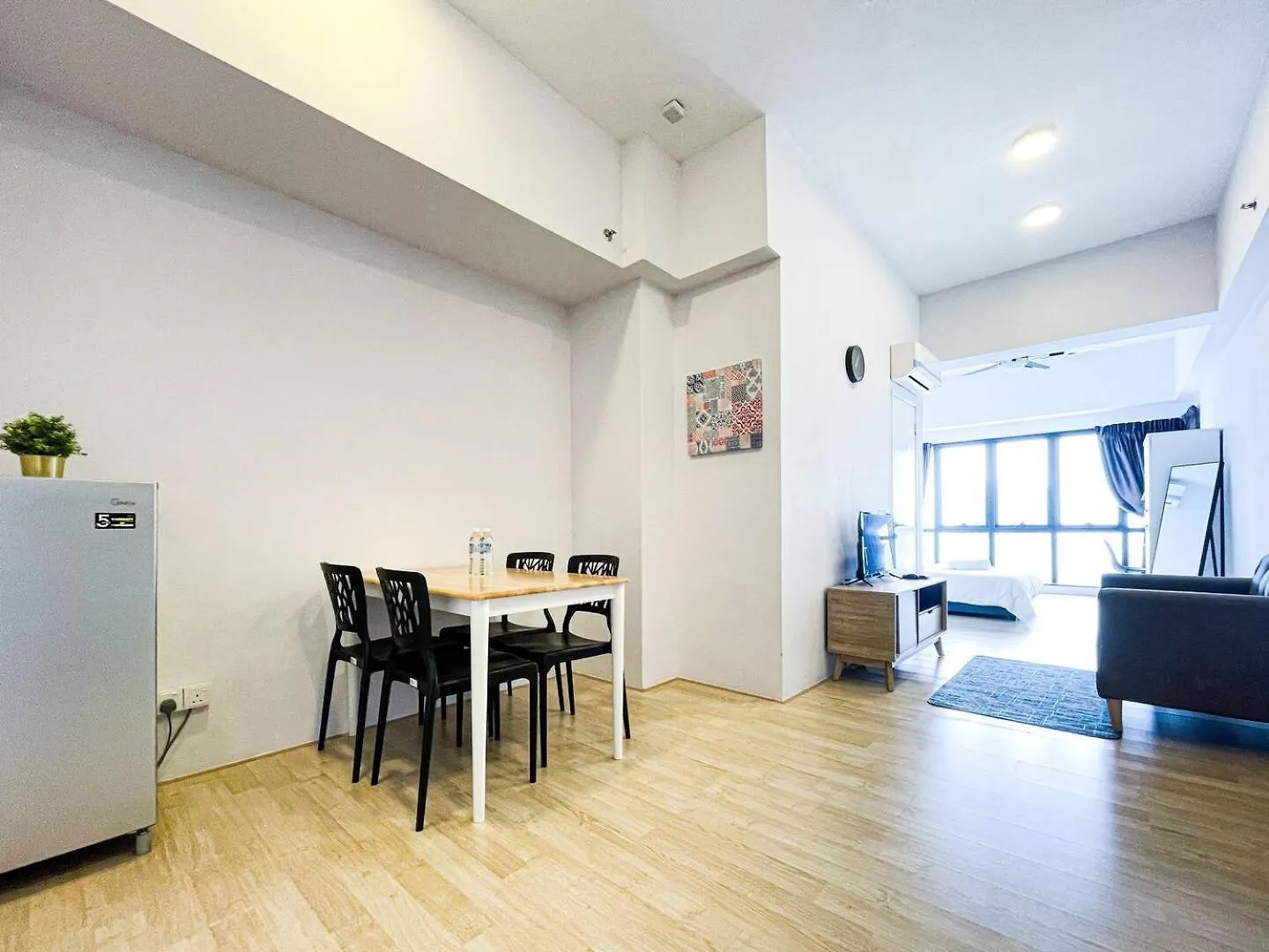 25-Revo Aurora, Pavilion Kuala Lumpur Malaysia